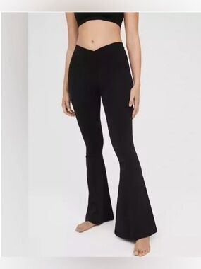 Aerie Offline Real Me Super Flare Leggings High-rise V-shape Waistband Sz S